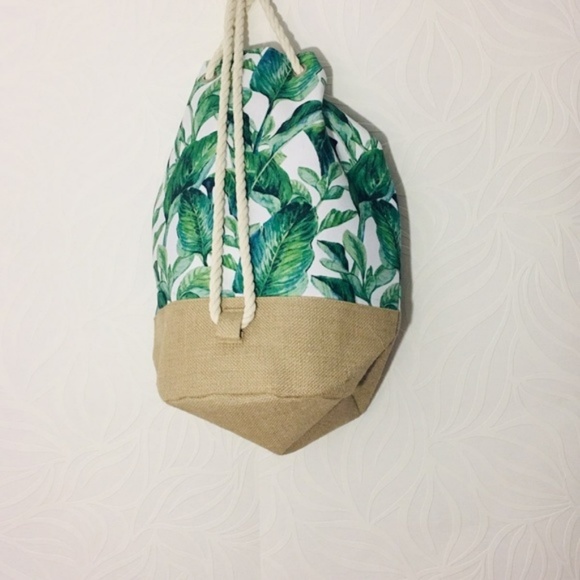 Beach Bag- Beach Handbag- Backpack - Picture 5 of 7